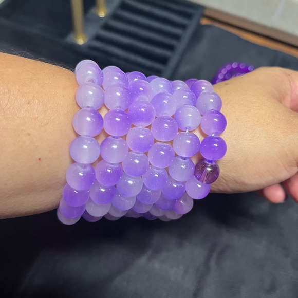 Set of two (2) Purple Beaded Bracelets - Picture 8 of 8